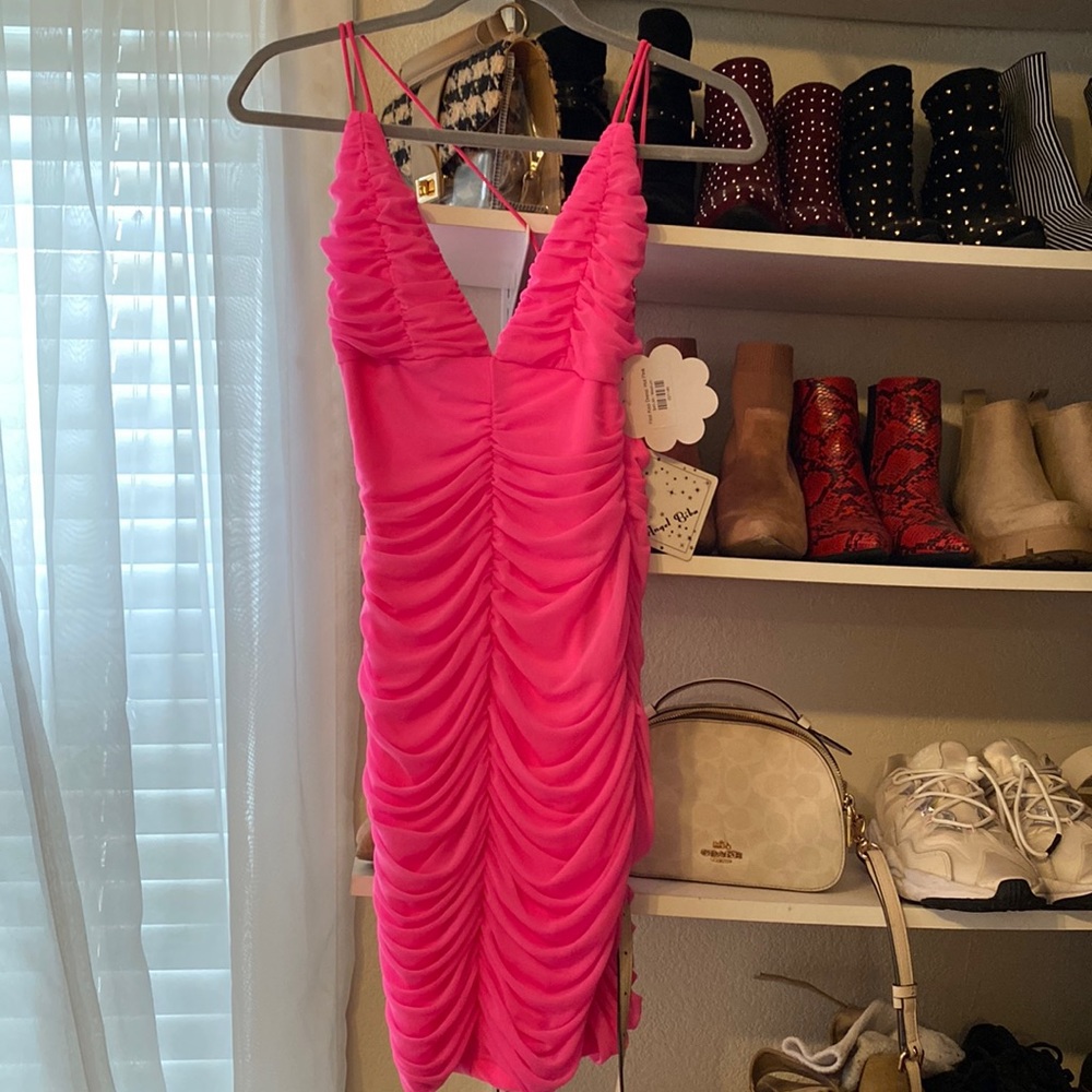 Scrunchie backless dress never wore